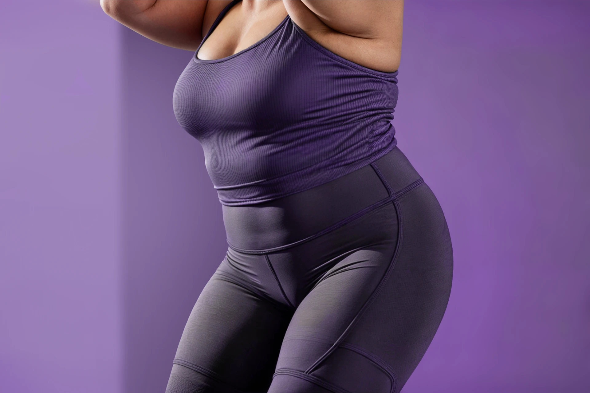 mujer haciendo ejercicios de rehabilitacion del suelo pelvico